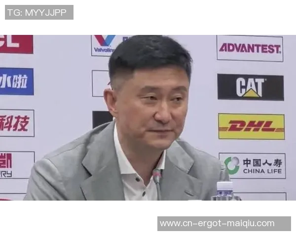 杜润旺：杜锋和广东教练组很不简单 他床头放着许多药